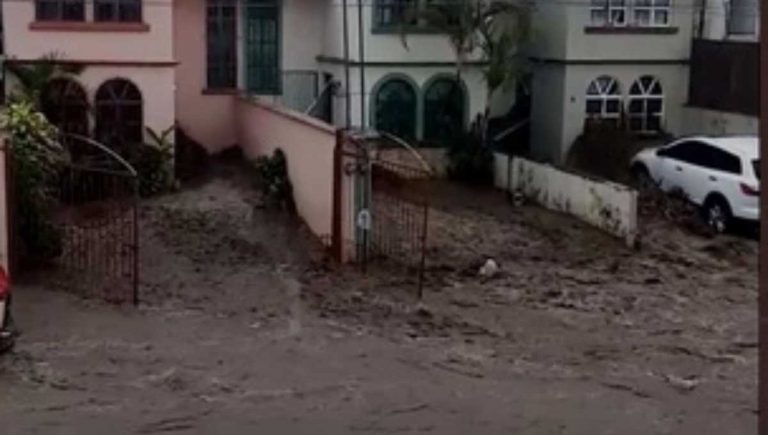 Arrastra corriente a joven en Veracruz hasta desaparecer