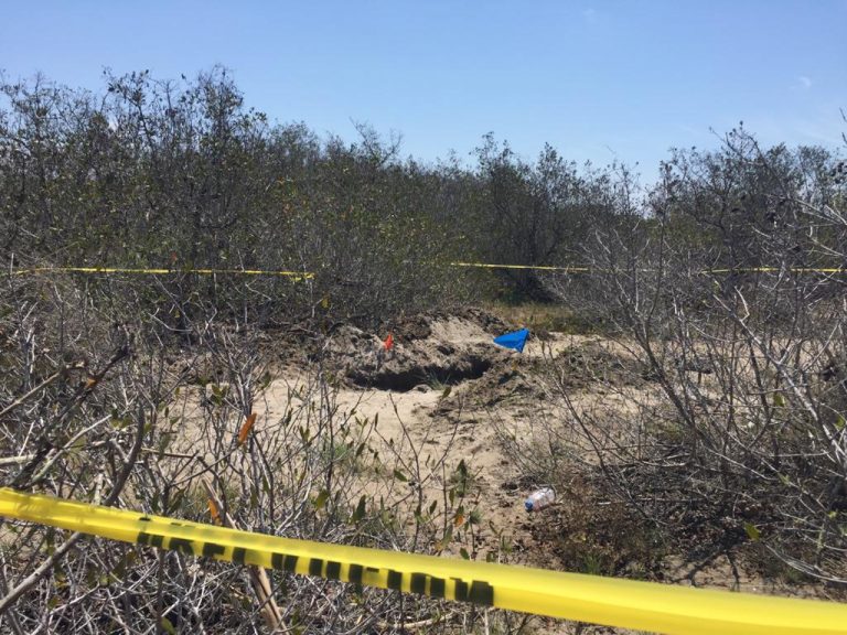 Encuentran dos osamentas en dunas de Altata