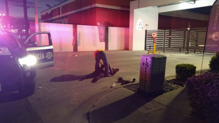 Le dan dos disparos por robarle celular en el sector Barrancos