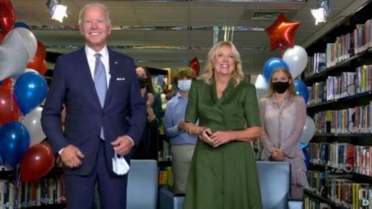 Joe Biden recibe oficialmente la nominación presidencial