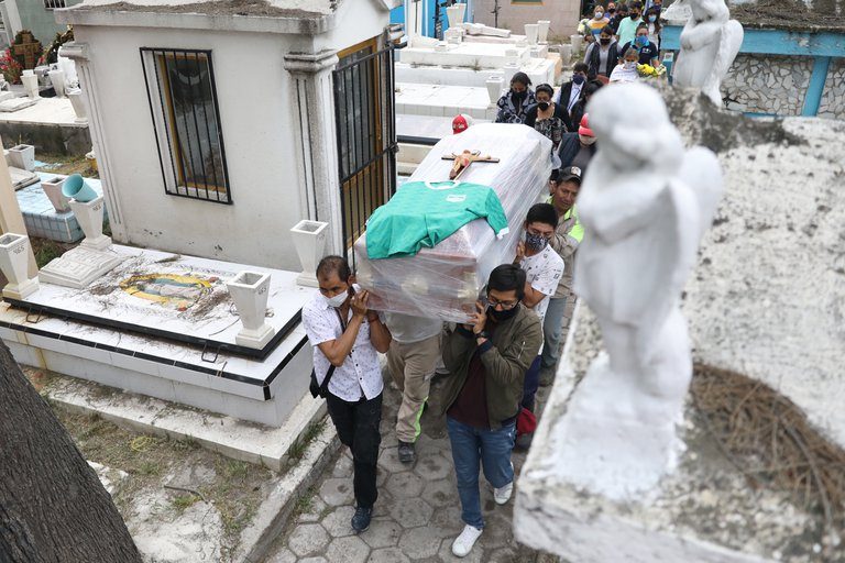 Muertes por COVID-19 en México serían mayores a las cifras oficiales