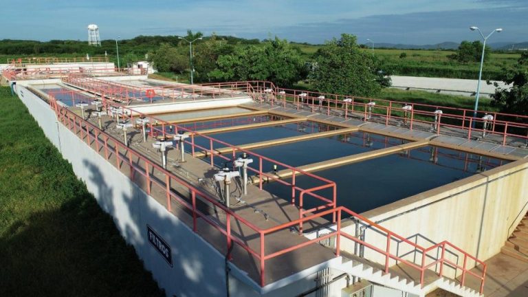 Caen 10% ingresos de Japac; llama por pago a deudores