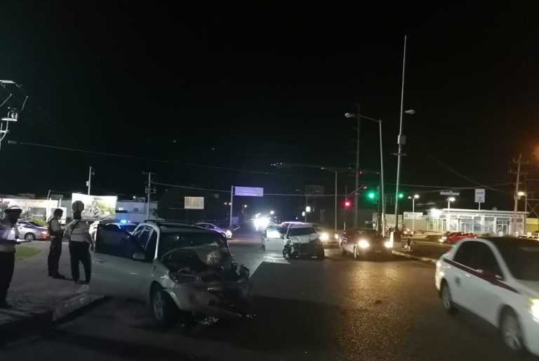Un lesionado en choque al norte de Culiacán