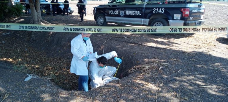 Hallan cadáver en canal de riego en San Pedro, Navolato
