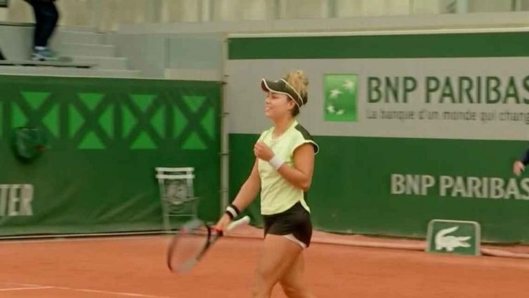 Acaba mexicana con sequía de 20 años y avanza en Roland Garros