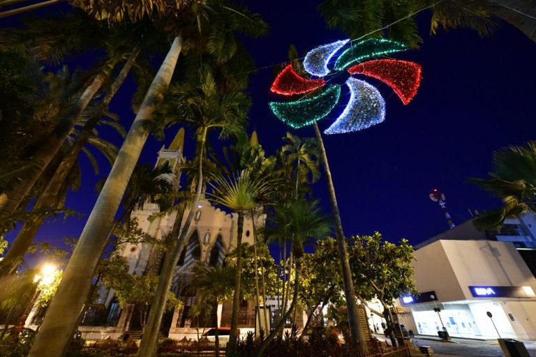 Reitera Mazatlán suspensión de fiestas patrias