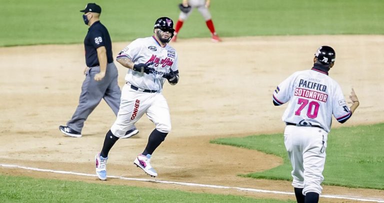 ¡Aplastante! Mazatlán vence a Mayos 13-4