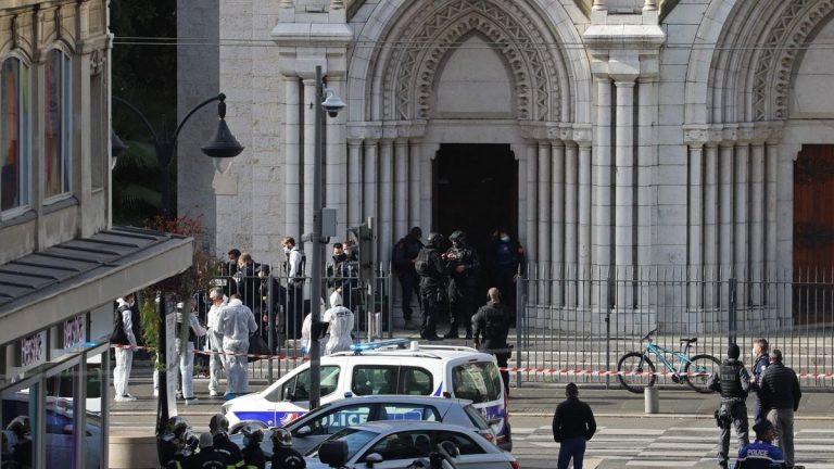 Tres muertos en un atentado terrorista en una iglesia de Francia