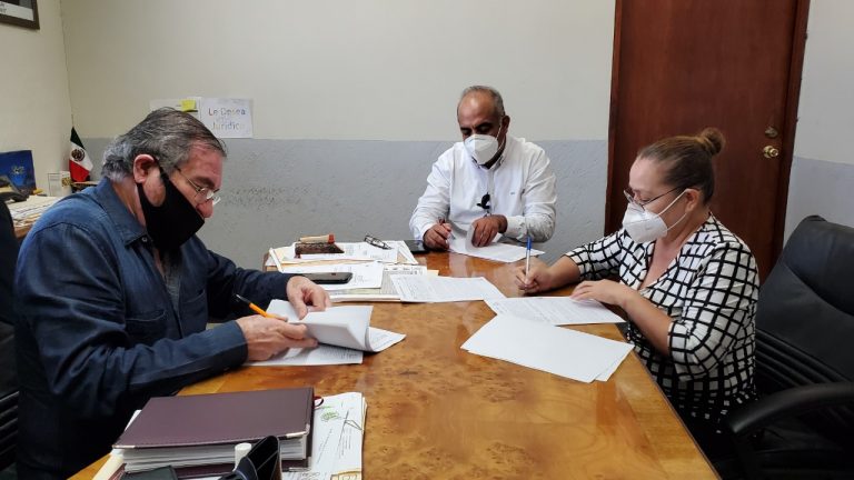 Darán escrituras gratis a 500 familias de Villa Juárez y ‘Las Puentes’