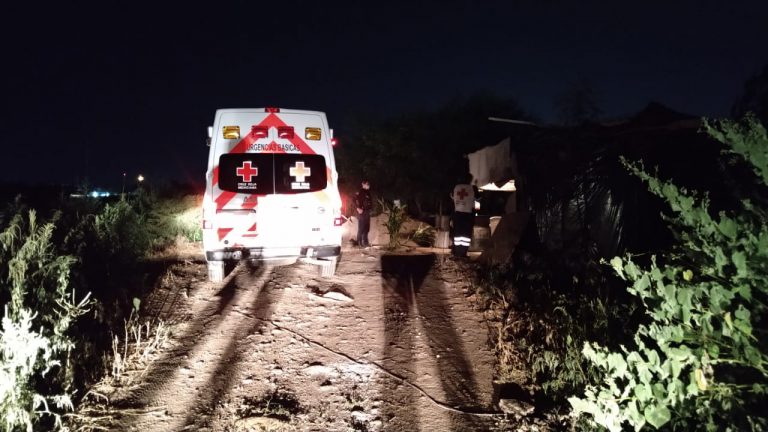 Balean en presunto asalto a velador