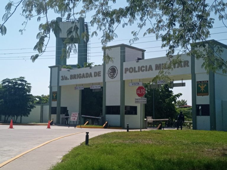 Encuentran muerto a militar en complejo El Sauz