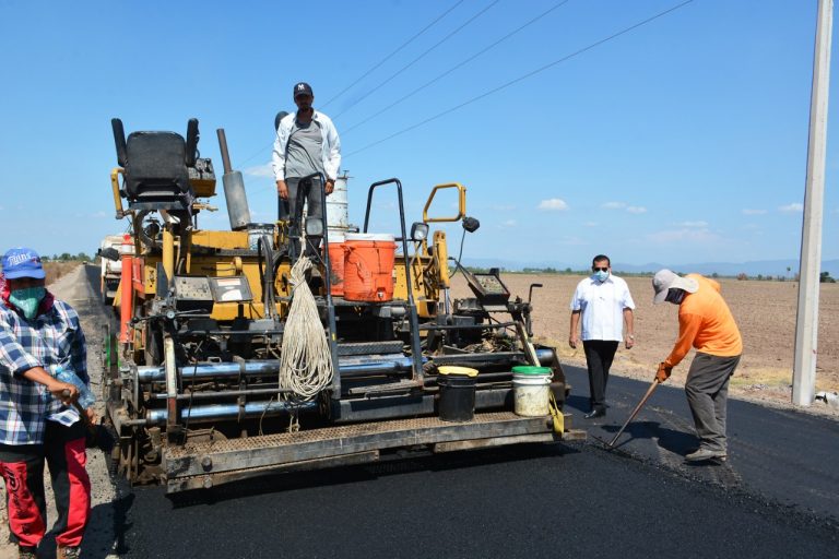 Al 60% carretera a Guamuchilito