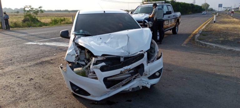 Resulta policía lesionado tras choque en Canán, Culiacán