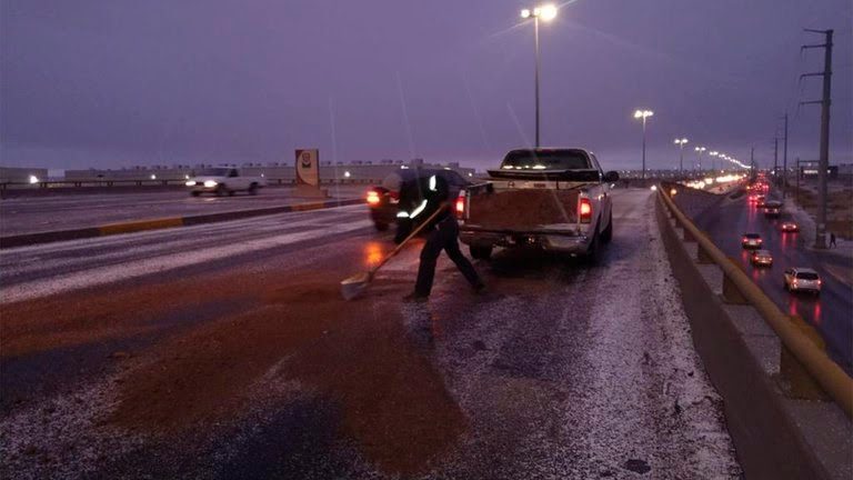 Frío sorprende a Chihuahua con nevada y temperaturas bajo cero