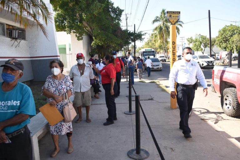 Aplica Mazatlán sana distancia en entrega de apoyos del Bienestar