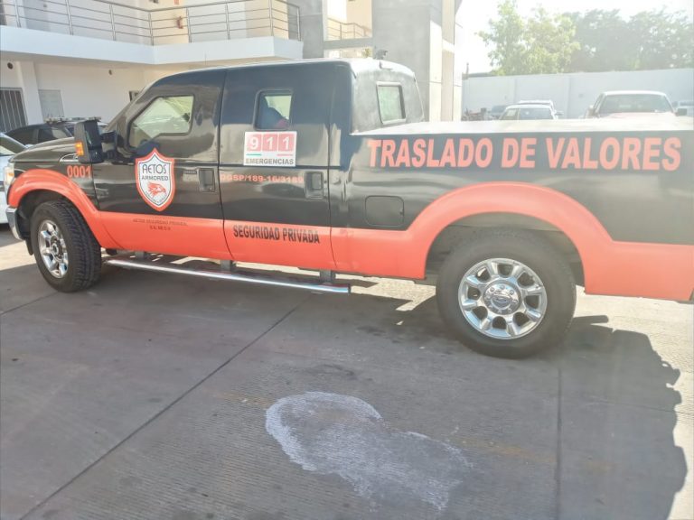 Decomisan militares camioneta con $10 millones en Guasave