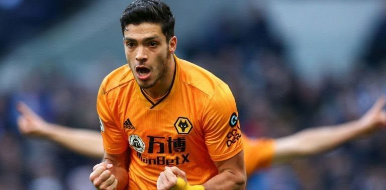 Raúl Jiménez es operado con éxito tras fractura en el cráneo