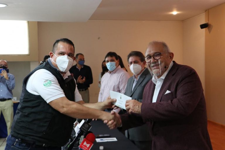 Les da Mazatlán dos noches todo incluido