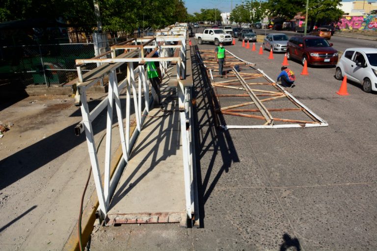 Retira Culiacán otro puente antipeatonal