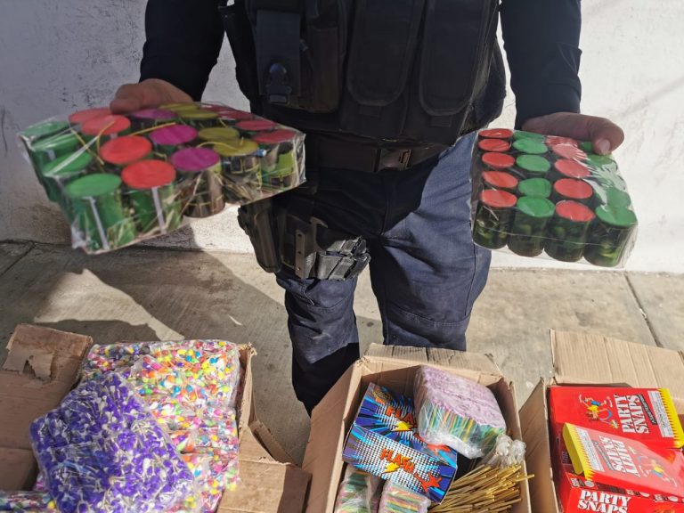 Aseguran 100 kilos de pirotecnia en la colonia Prados