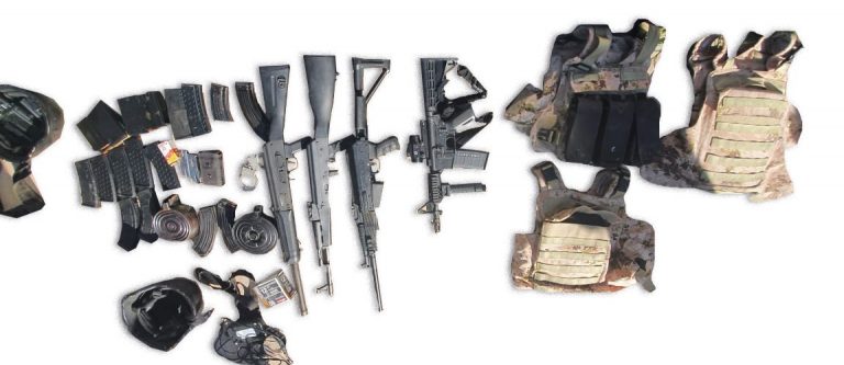 Decomisan militares camioneta blindada y armas en El Batallón, Navolato