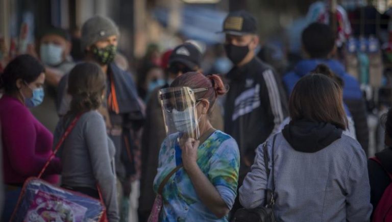 Supera México los 120 mil decesos por COVID-19