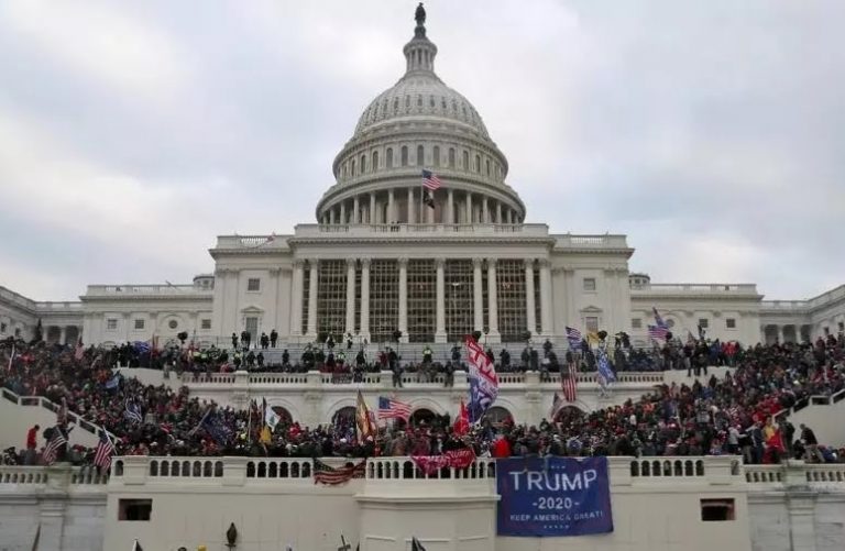 Alerta FBI de ataques a los 50 capitolios estatales