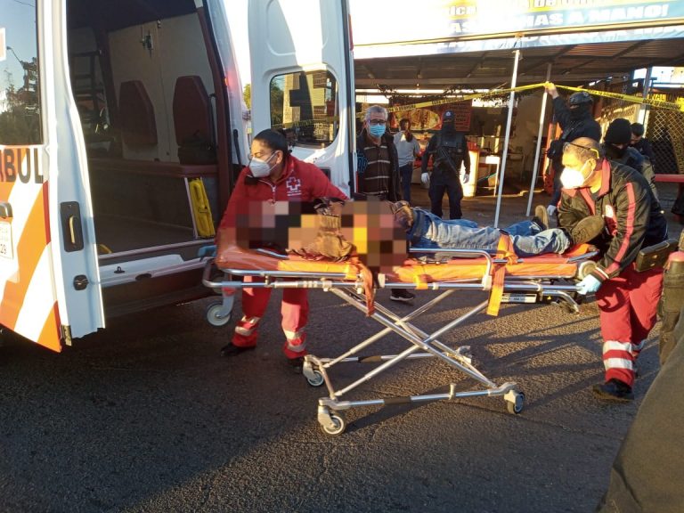 Muere dueño de negocio baleado en asalto