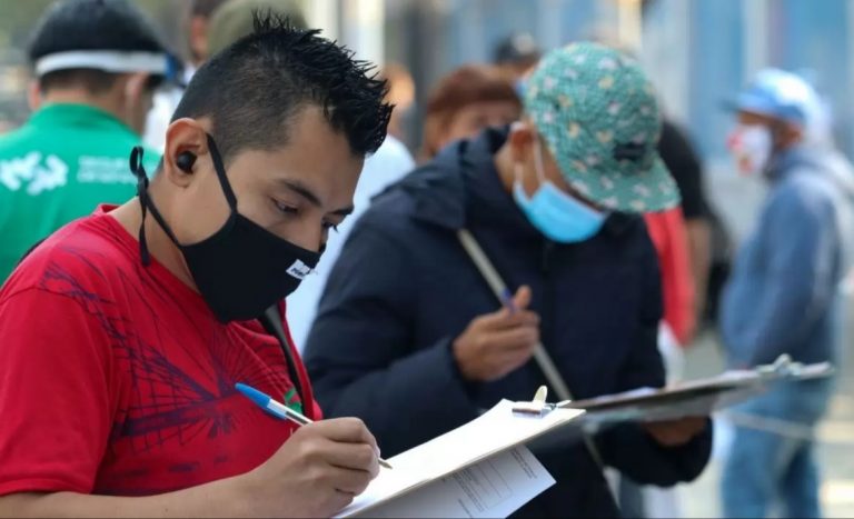 En Canadá ofrecen hasta 36 mil pesos al mes por procesar mariscos