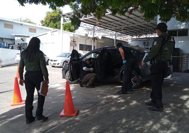 Por disparos ingresa a hospital agente de la Fiscalía