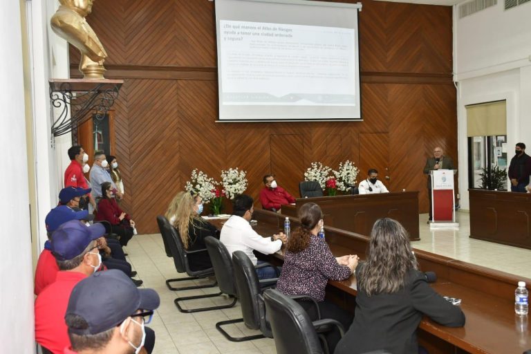Presenta Mazatlán después de 10 años Atlas de Riesgos
