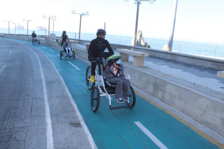 Arranca Mazatlán paseos gratuitos en tricicletas incluyentes