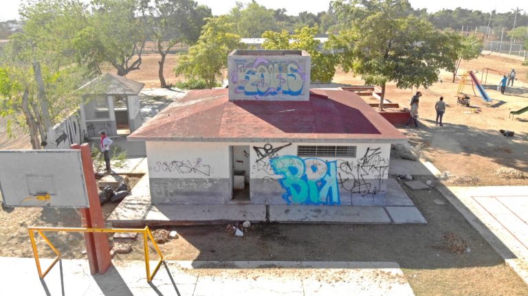 Tras años de abandono rescatan al deportivo Nakayama