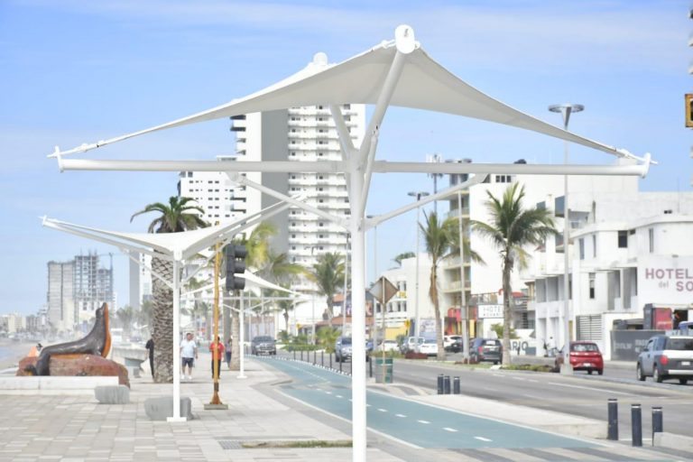 Rehabilita Mazatlán estructura pública en malecón