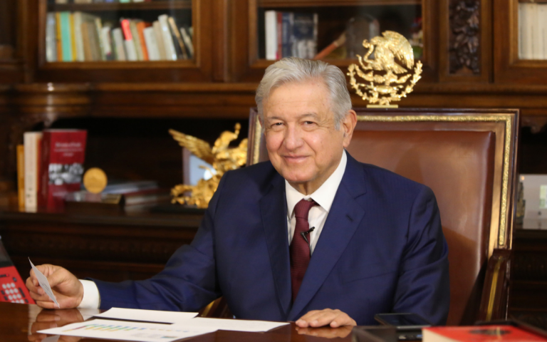 Pacta AMLO con Putin 24 millones de vacunas COVID