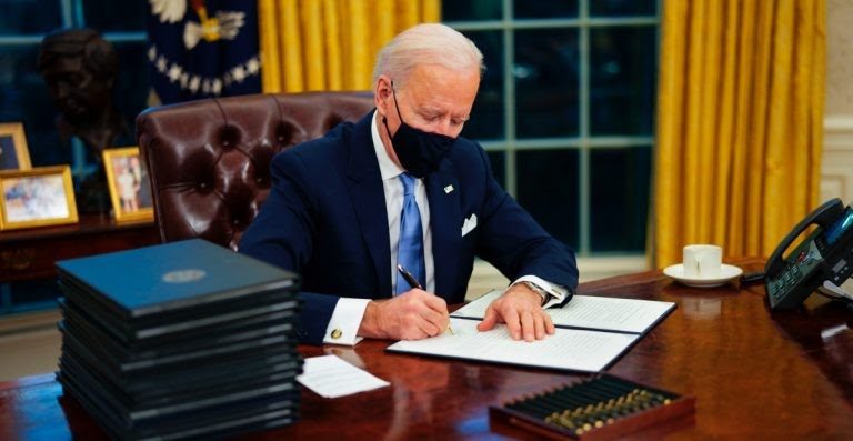 Joe Biden suspende programa de Trump que enviaba a solicitantes de asilo a México