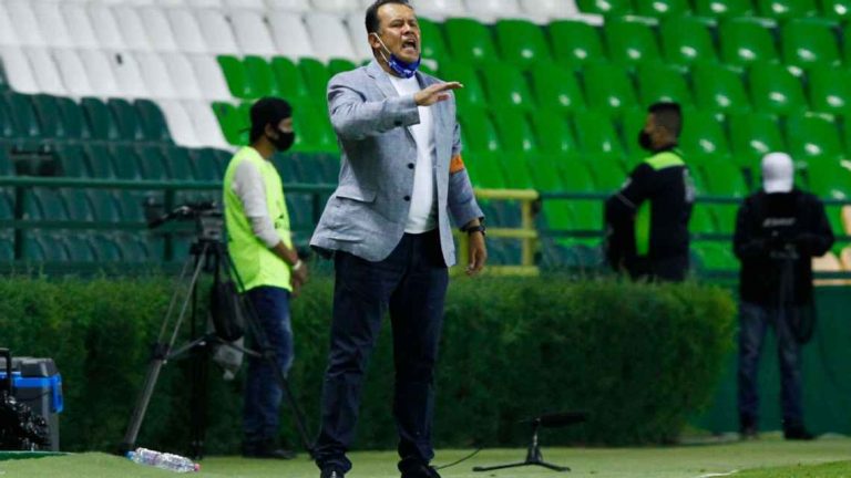 Juan Reynoso se perfila como técnico de Cruz Azul