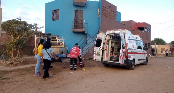 Balean en presunto asalto a hombre en su casa