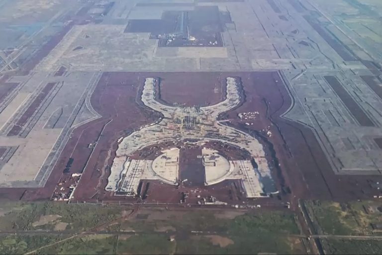 Dobla AMLO al Auditor