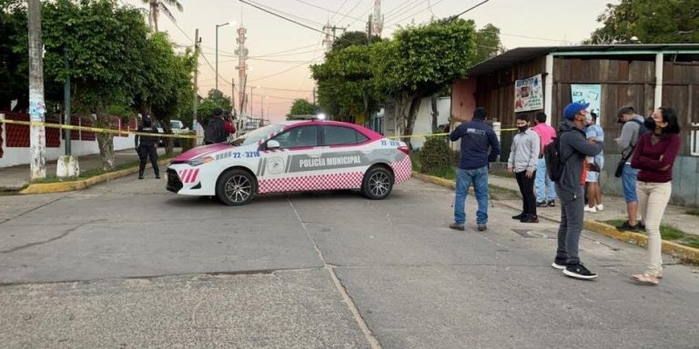 Asesinan a exalcaldesa y a su hija en Veracruz
