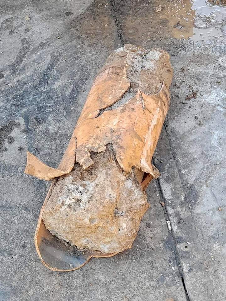 Desazolvan en drenaje desde pañales y escombro hasta animales muertos