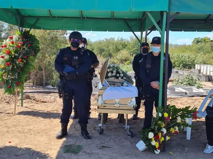 Con balas de salva dan a Don Neto el último adiós