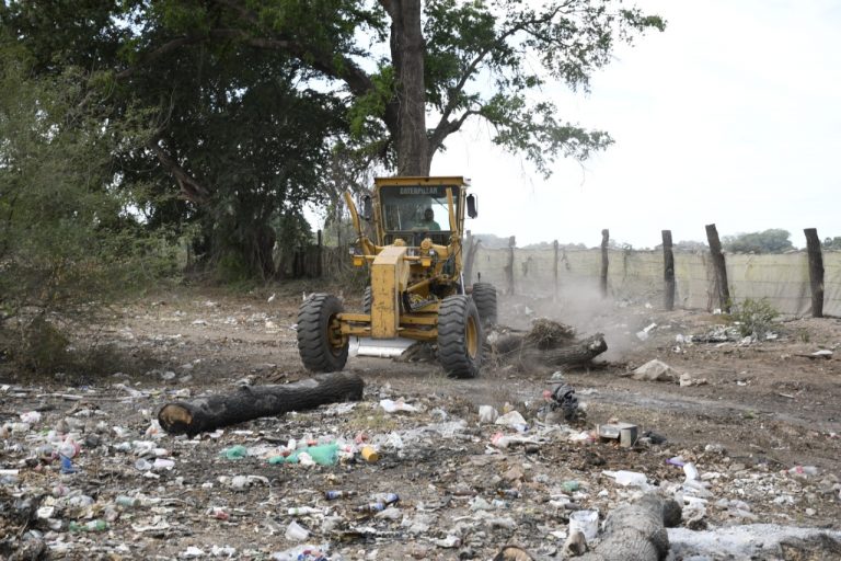 Era basurero clandestino en el río San Lorenzo