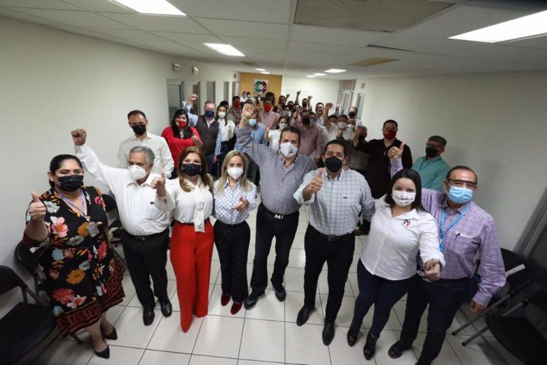 Presenta Mario Zamora su equipo de campaña