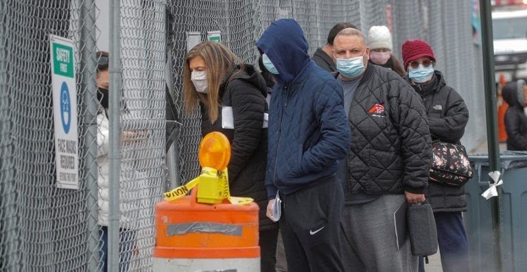 Llama EU a indocumentados a vacunarse contra COVID-19