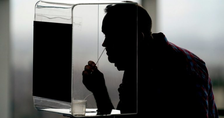 ¿Cómo ocurren los síntomas de reinfección por COVID y qué pasa con la inmunidad?