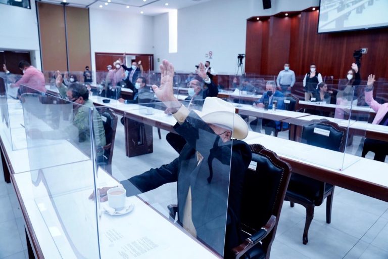 Expide Congreso Ley de Amnistía