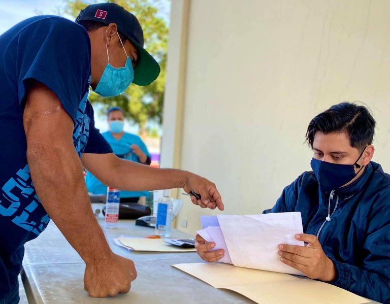Inicia Mazatlán entrega de becas Proase