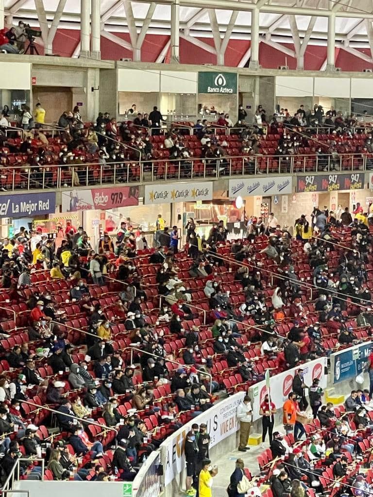 Defiende PC asistencia diaria promedio del 34% en estadio