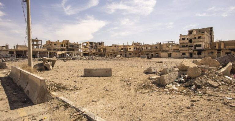 Amaga Siria a EU tras ataque que deja 22 muertos